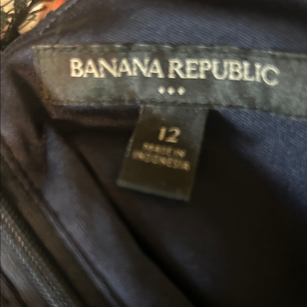Banana Republic Hunter Green and Navy Lace Holiday Mini Dress - Picture 3 of 5